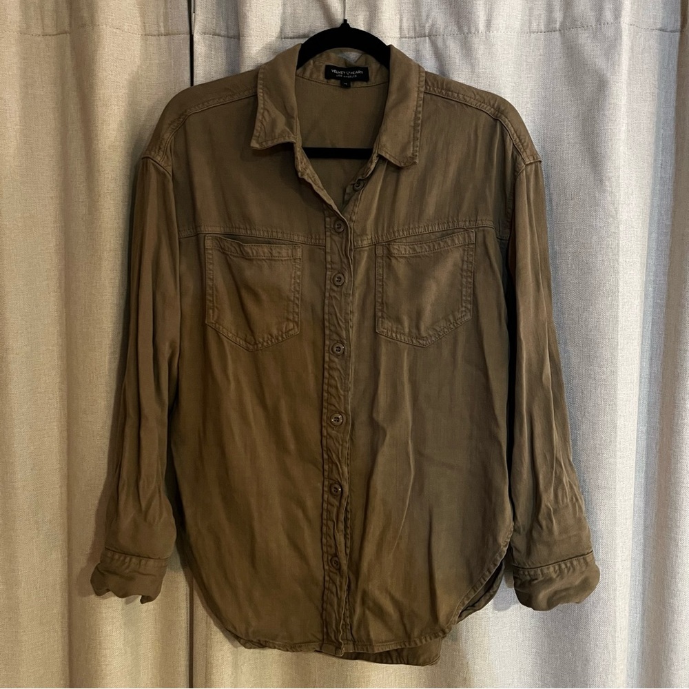 🌿 Velvet Heart Olive Green Linen-Blend Button-Down Shirt – Size Medium 🌿